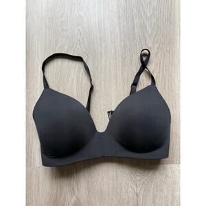 Victoria's Secret 34D, Solid Black, No Wire Bra, Adjustable Strap